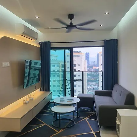 Majestic Maxim 3 Bedrooms Block D Near Mrt